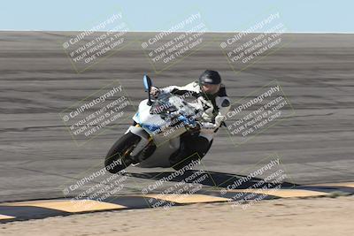 media/Oct-13-2025-Moto Forza (Mon) [[a66d839500]]/4-C Group/Session 2 (Bowl)/